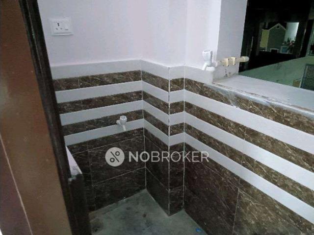 2 BHK Flat In Standalone Building for Rent In East Maredpally