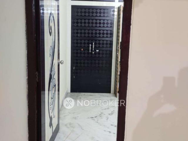 2 BHK Flat In Standalone Building for Rent In Kondapur