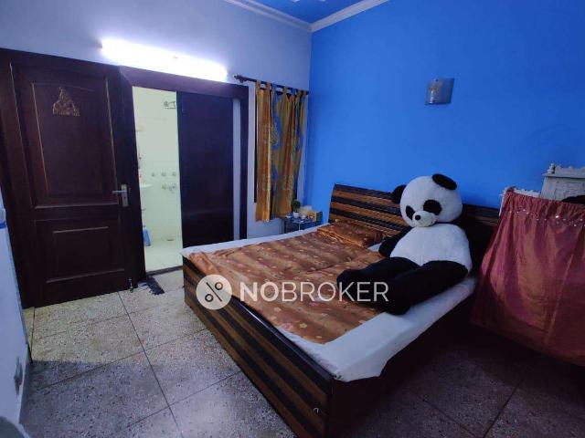 2 BHK Flat In Standalone Building for Rent In Kalkaji