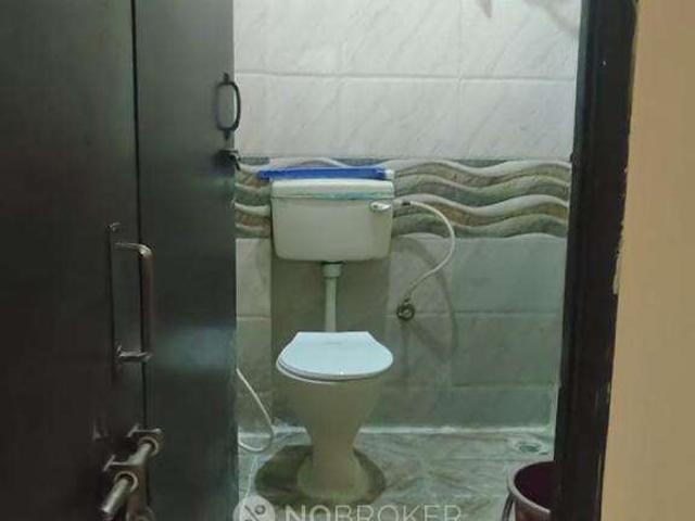 2 BHK Flat In Standalone Building for Rent In Hoodi