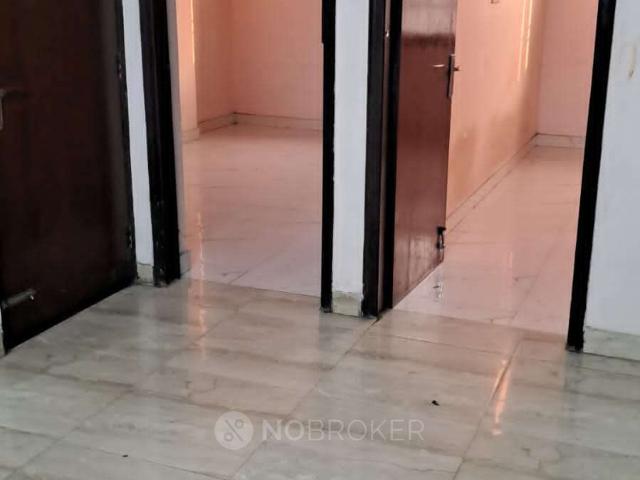 2 BHK Flat In Standalone Building for Rent In Indirapuram