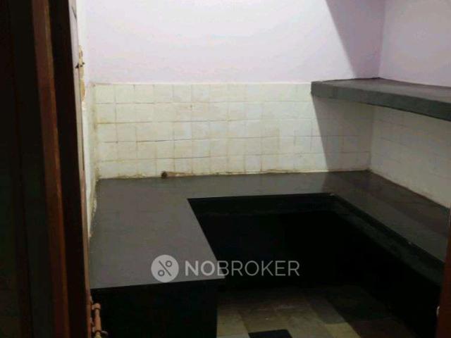 2 BHK Flat In Standalone Building for Rent In J. P. Nagar