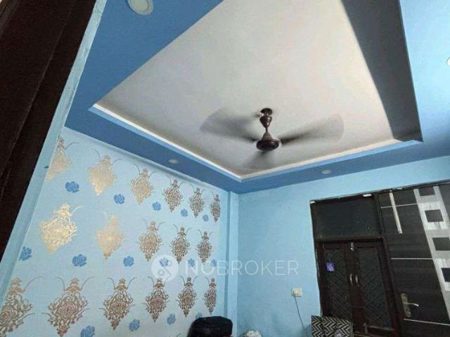 2 BHK Flat In Standalone Building for Rent In Laxmi Nagar