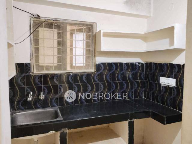 2 BHK Flat In Standalone Building for Rent In Madhapur