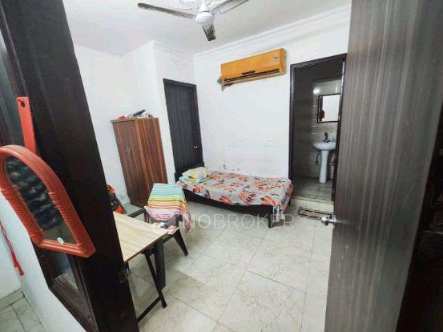 2 BHK Flat In Standalone Building for Rent In Mandir Wali Gali, Yusuf Sarai
