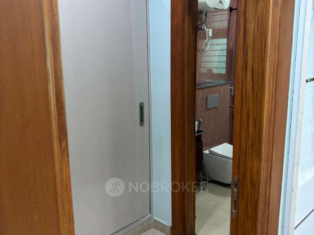 2 BHK Flat In Standalone Building for Rent In Sector 2