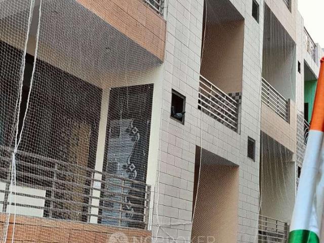 2 BHK Flat In Standalone Building for Rent In Sector 62a