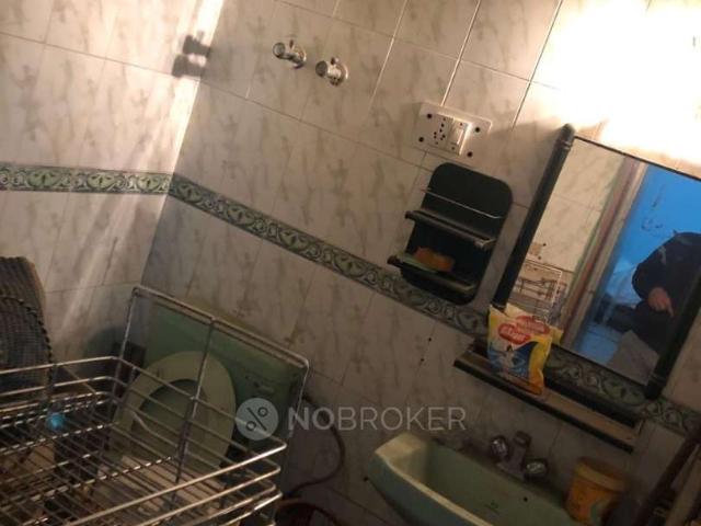 2 BHK Flat In Standalone Building for Rent In Rajouri Garden