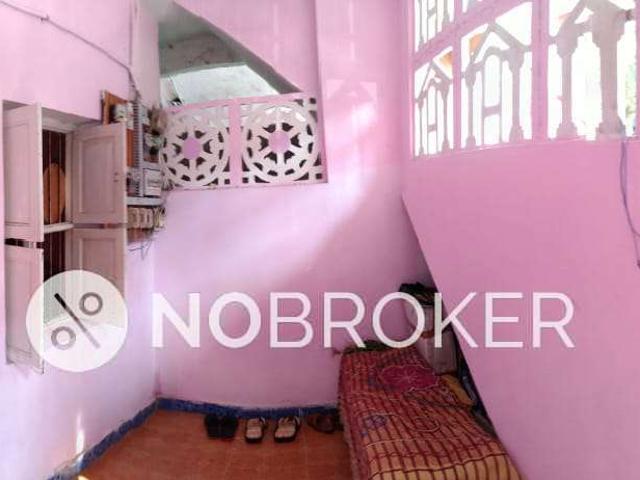 2 BHK Flat In Standalone Building for Rent In Thoraipakkam