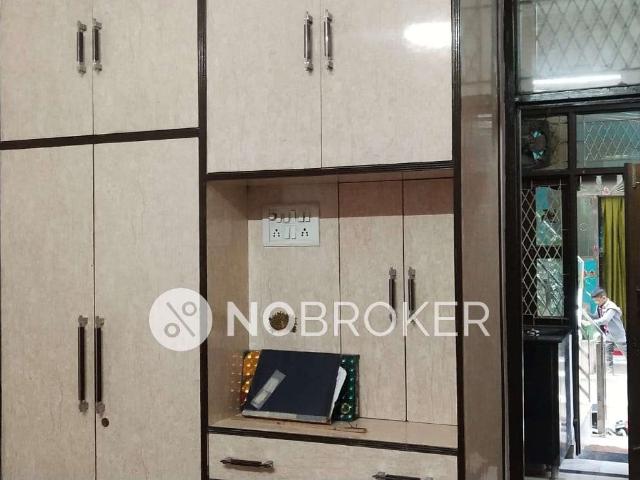 2 BHK Flat In Standalone Building for Rent In Trilok Puri