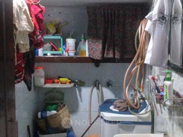 2 BHK Flat In Standalone Building For Sale In Chandni Chowk