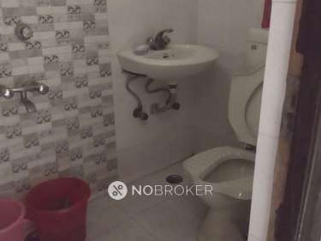 2 BHK Flat In Standalone Building For Sale In East Of Kailash