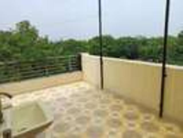 2 BHK Flat In Standalone Building For Sale In Janakpuri