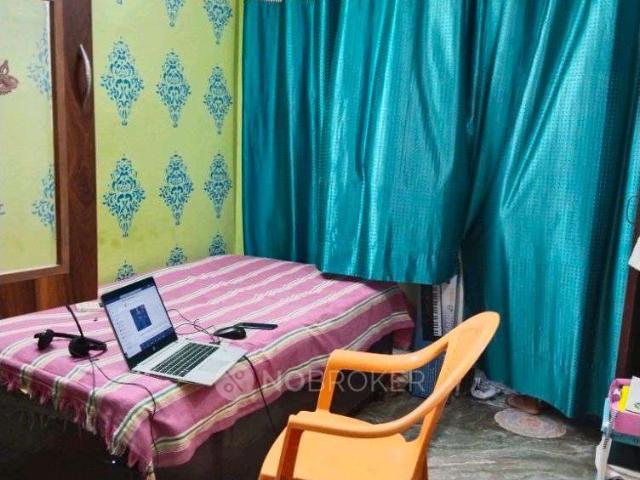 2 BHK Flat In Standalone Building For Sale In Mayur Vihar