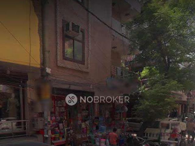 2 BHK Flat In Standalone Building For Sale In Mayur Vihar