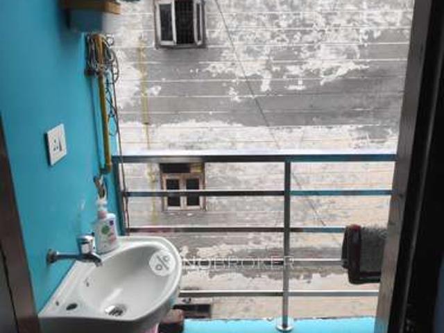 2 BHK Flat In Standalone Building For Sale In Rohini
