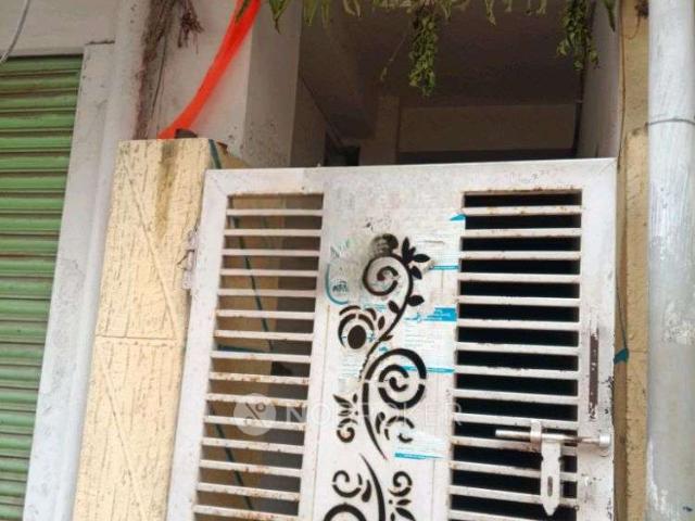 2 BHK Flat In Standalone Building For Sale In Warasiguda