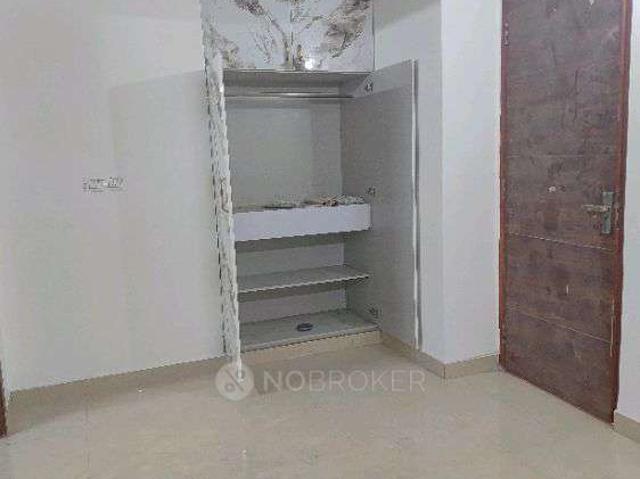 2 BHK Flat In Standalone Building For Sale In Tughlakabad