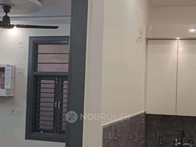 2 BHK Flat In Standalone Building For Sale In Uttam Nagar