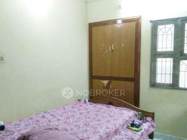 2 BHK Flat In Standalone Bulding for Rent In Velachery