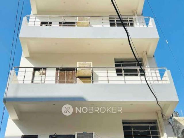 2 BHK Flat In Standalone for Rent In Sector 38