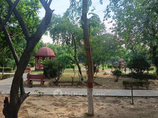 2 BHK Flat In Standalone for Rent In Sector 38