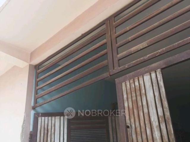 2 BHK Flat In Standalone for Rent In Sector 4