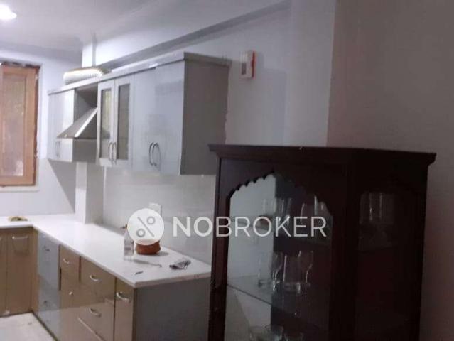 2 BHK Flat In Standalonebuilding for Rent In Sector 39