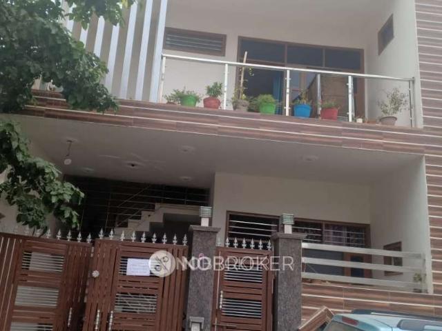 2 BHK Flat In Standlone Building for Rent In Sec. 10