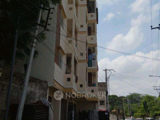 2 BHK Flat In Standline Building For Sale In Langar Houz