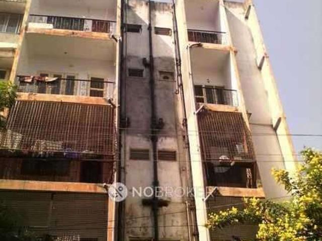 2 BHK Flat In Standlione Building For Sale In Ameenpur