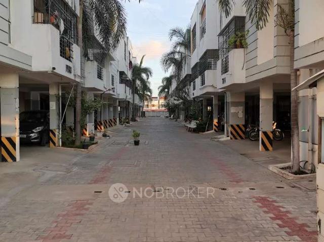 2 BHK Flat In Stepstone Atchuta For Sale In Perumbakkam