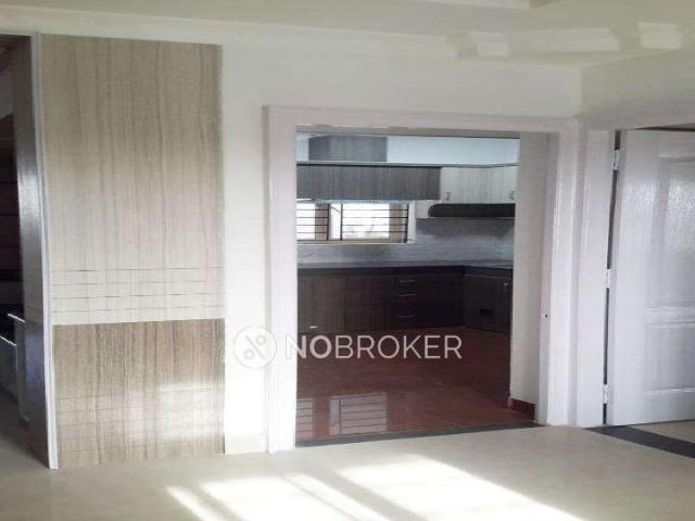 2 BHK Flat In Sterling Bhandari Appartment For Sale In Gopa