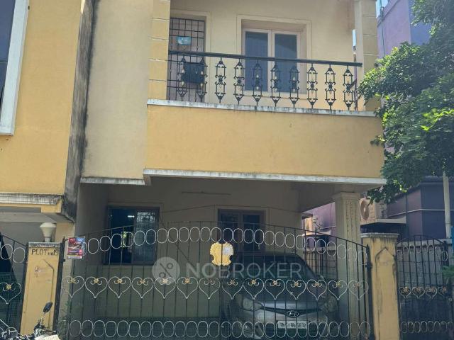 2 BHK Flat In Sudar Homes For Sale In Parsuvanath Avenue