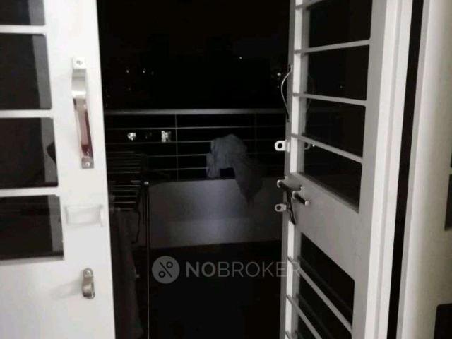 2 BHK Flat In Sun Sapphire for Rent In Magarpatta Acacia Gardens