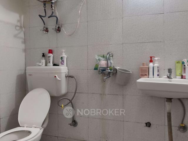 2 BHK Flat In Sunrays 63 Golf Drive for Rent In Sector 63