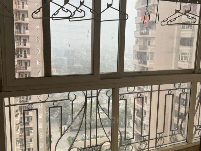 2 BHK Flat In Supertech 34 Pavilion for Rent In Sector 34