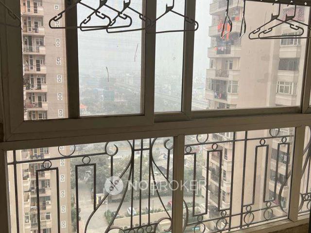 2 BHK Flat In Supertech 34 Pavilion for Rent In Sector 34