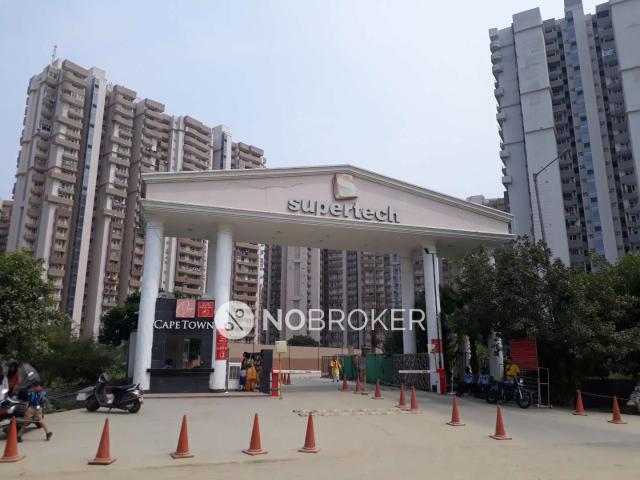 2 BHK Flat In Supertech Capetown For Sale In Sector 74