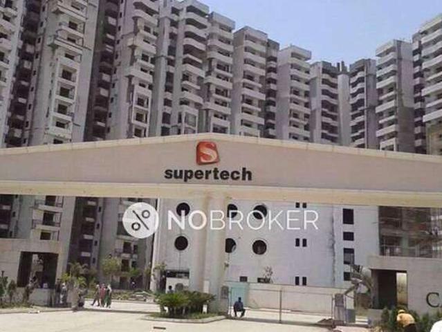 2 BHK Flat In Supertech Capetown For Sale In Sector 74