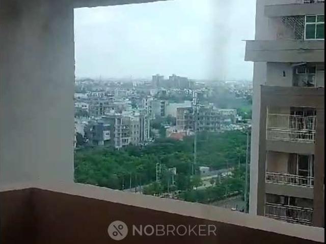 2 BHK Flat In Supertech Capetown, Sector 74 for Rent In Sector 74