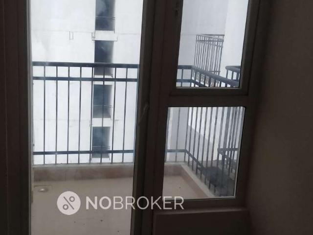 2 BHK Flat In Supertech Golf Village for Rent In Yamuna Expy