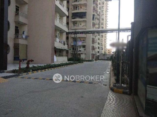 2 BHK Flat In Supertech Livingston for Rent In Crossings Republik