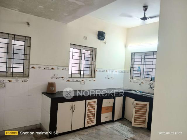 2 BHK Flat In Suraksha Signature for Rent In Kondapur