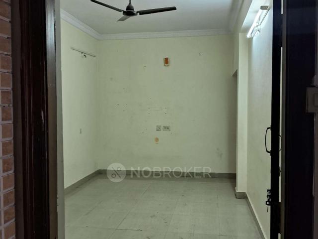 2 BHK Flat In Swapna Vijayashankar Sadan viveknagar Kukatpal