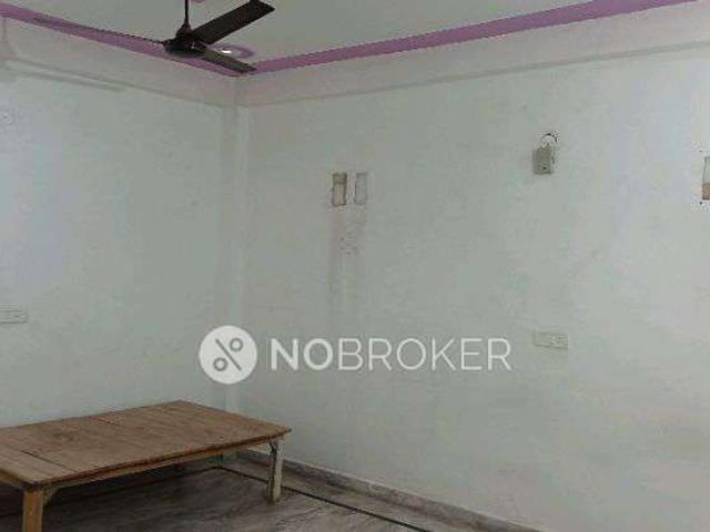 2 BHK Flat In Sagar Enclave 2, Daultabad Road, gated Society for Rent In Sector 110