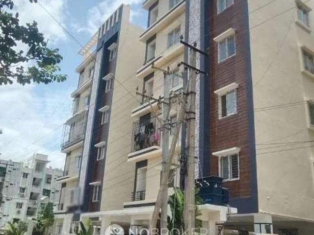 2 BHK Flat In Sai Preeth Tower For Sale In Yapral