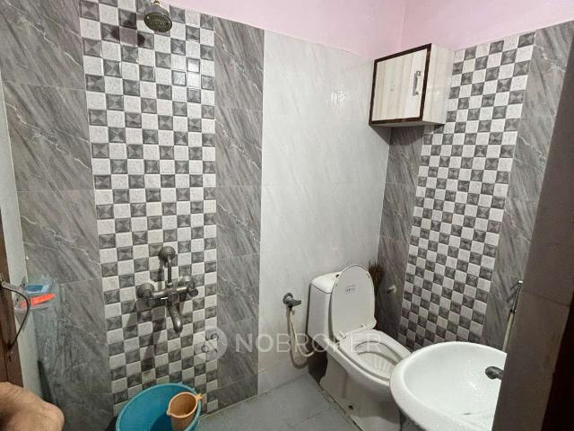 2 BHK Flat In Sai Sri Nilayam, Raghavendra Colony for Rent
