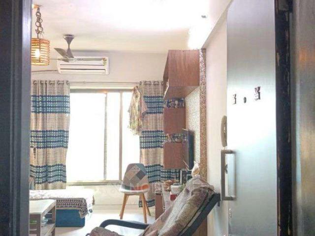 2 BHK Flat In Sainath Madhuban For Sale In Mulund East