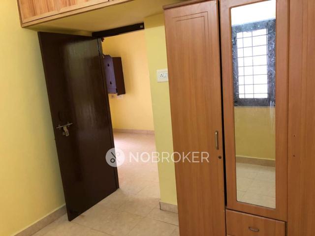 2 BHK Flat In Sarojini Garden For Sale In Jalladianpet, Medavakkam